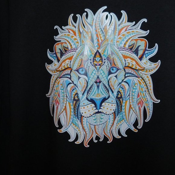 Beautiful Lion art design Gildan 100% Heavy Cotton - Picture 4 of 4